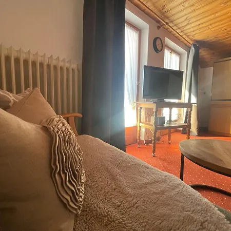 Hacklhof 아파트 *